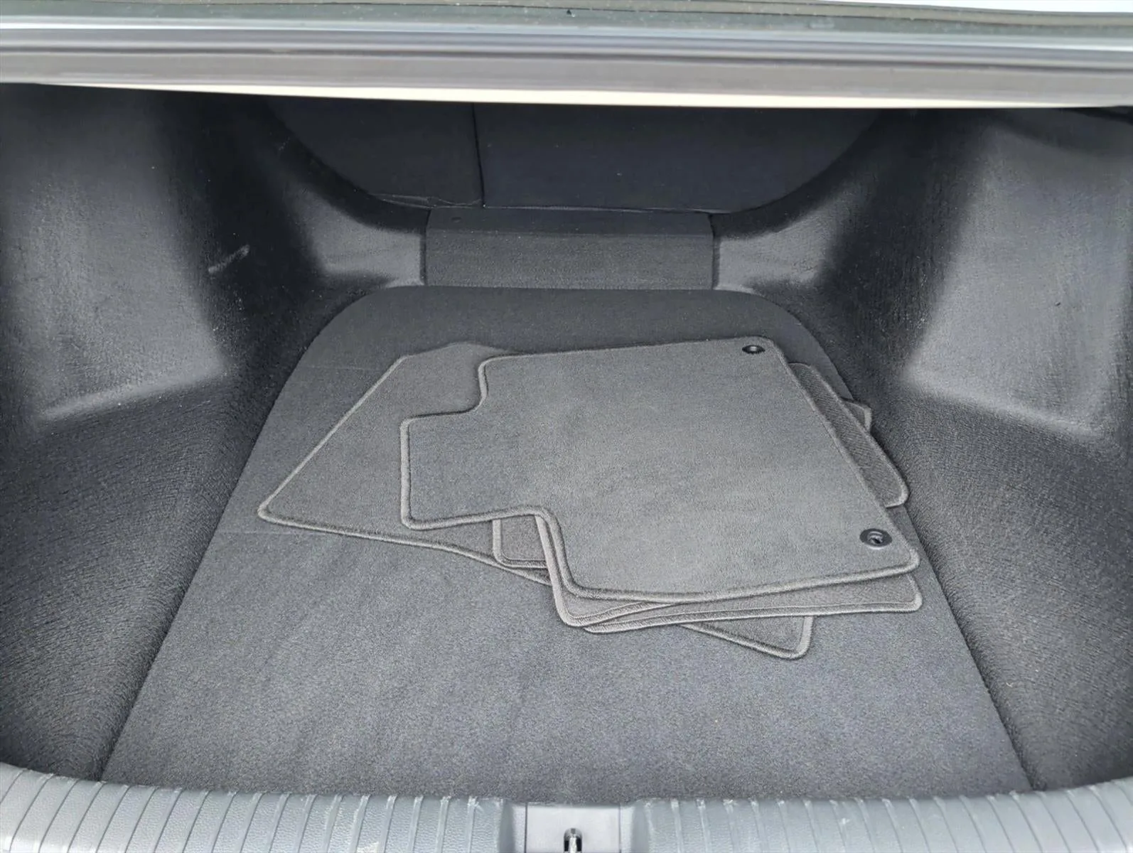 2024 Honda Accord Sedan EX CVT photo 5