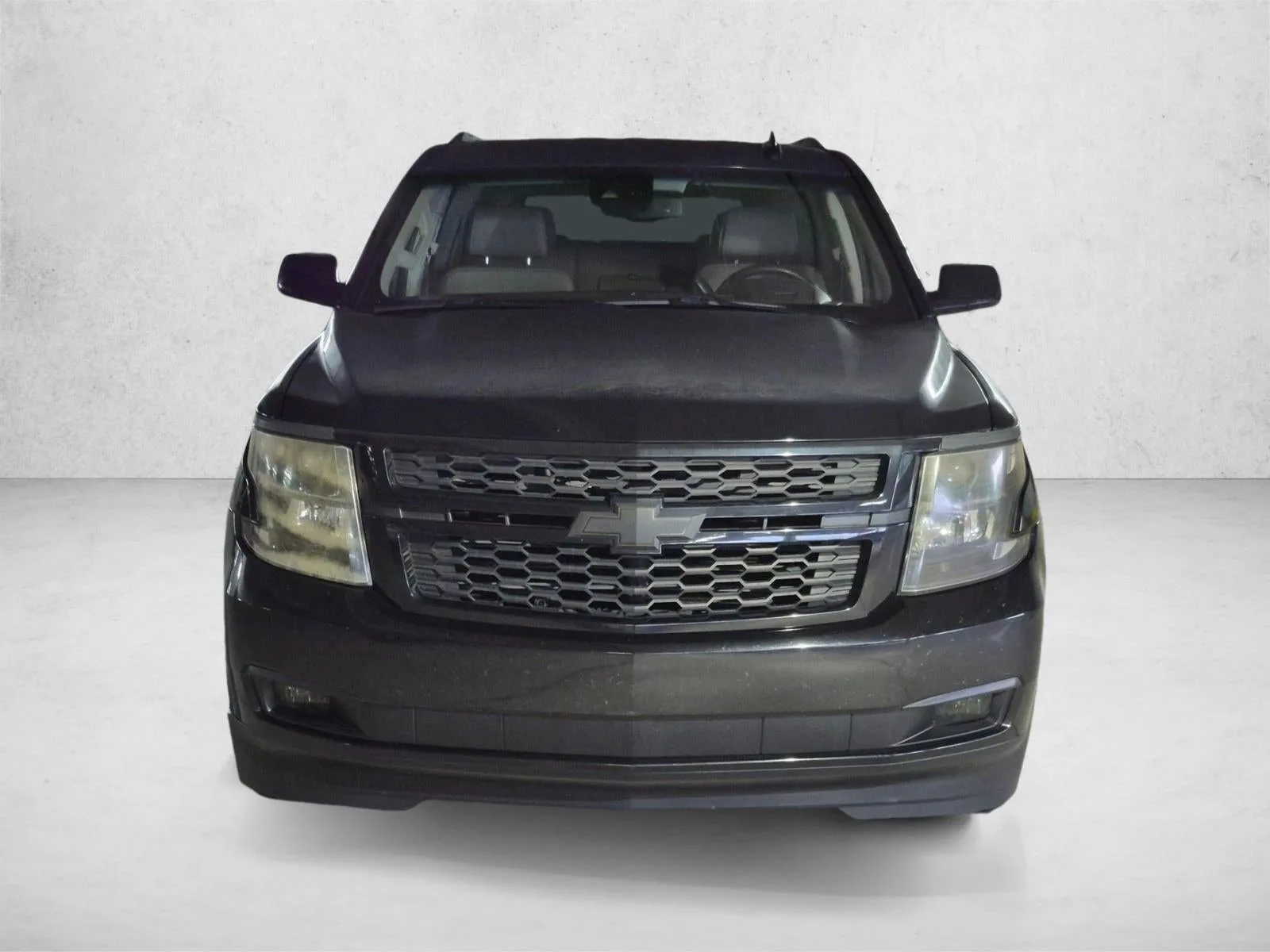 2017 Chevrolet Tahoe LT photo 2