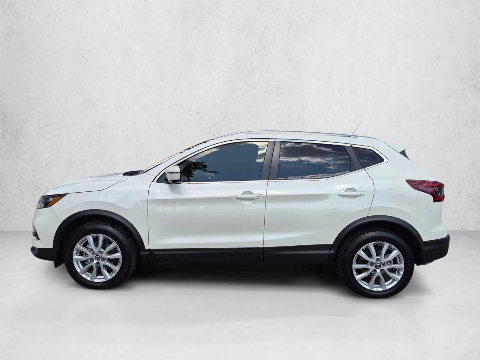 2022 Nissan Rogue Sport AWD SV photo 9