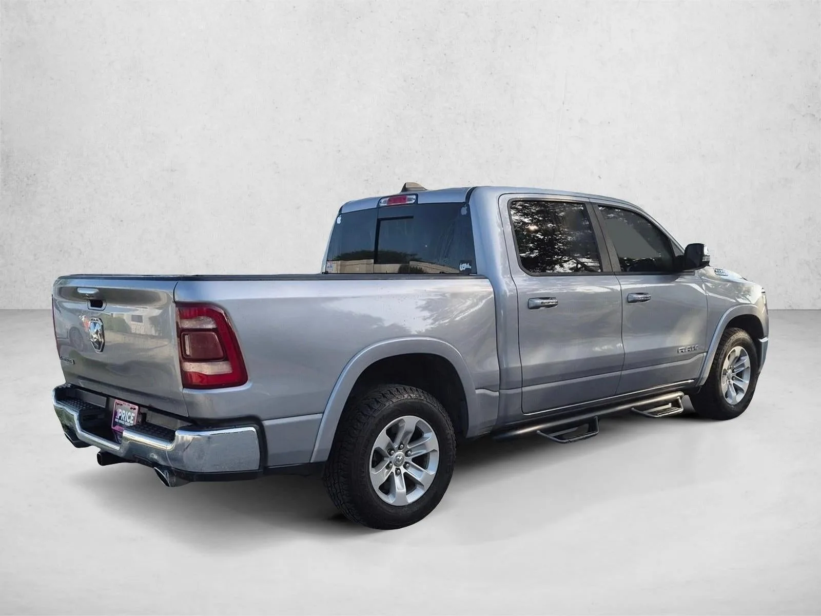 2021 RAM 1500 Laramie 4x2 Crew Cab 5'7" Box photo 5