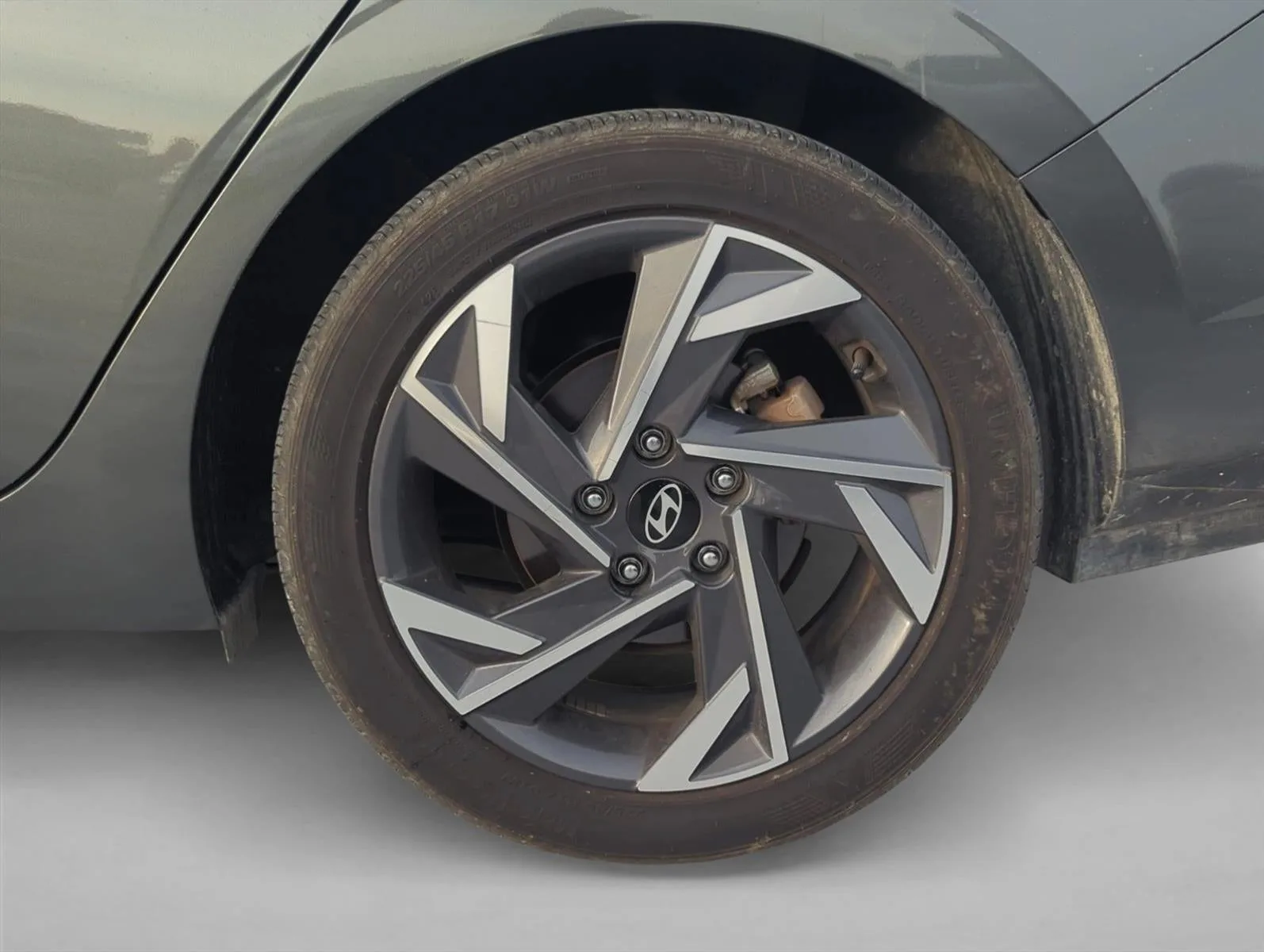 2025 Hyundai ELANTRA SEL Sport IVT photo 6