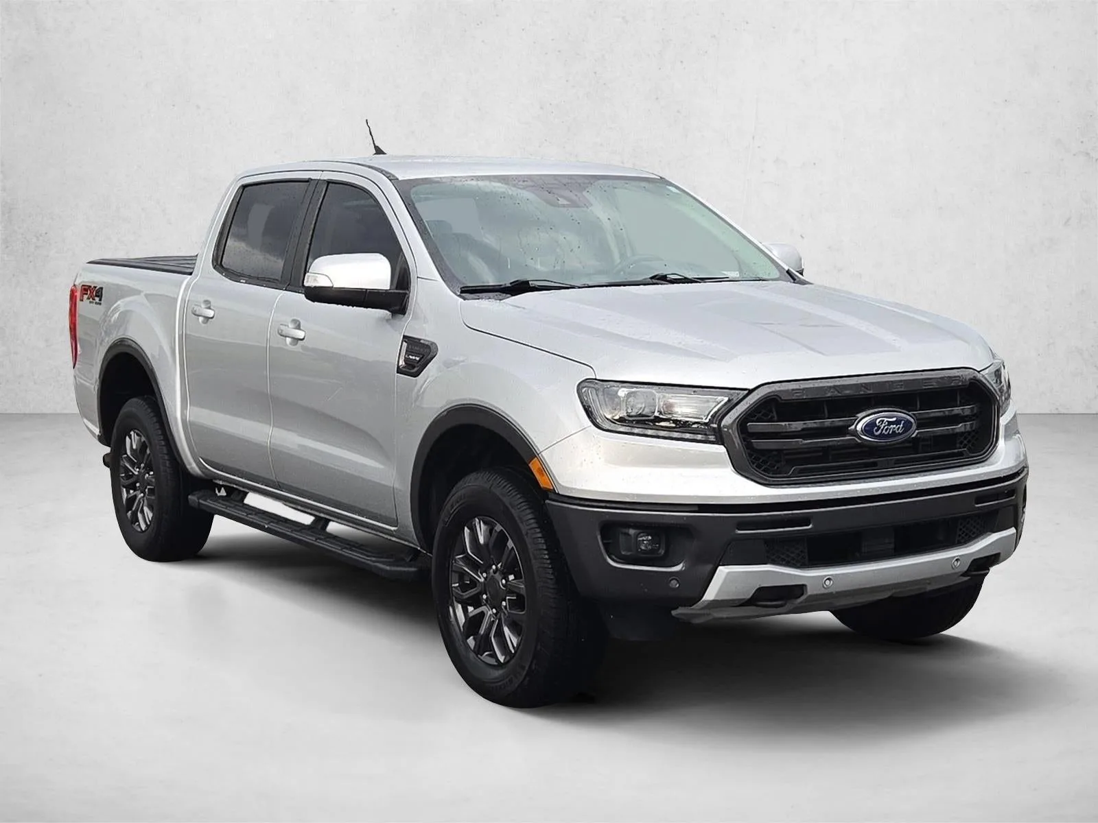 2019 Ford Ranger LARIAT 4WD SuperCrew 5' Box photo 3