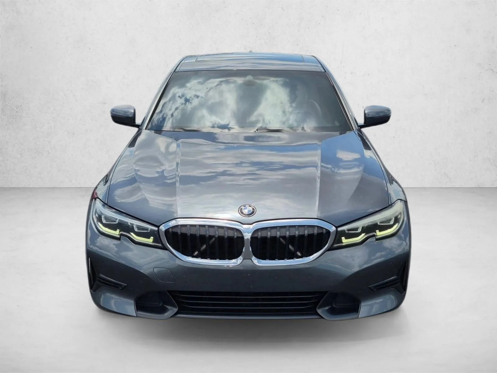 2020 BMW 330i Base photo 2
