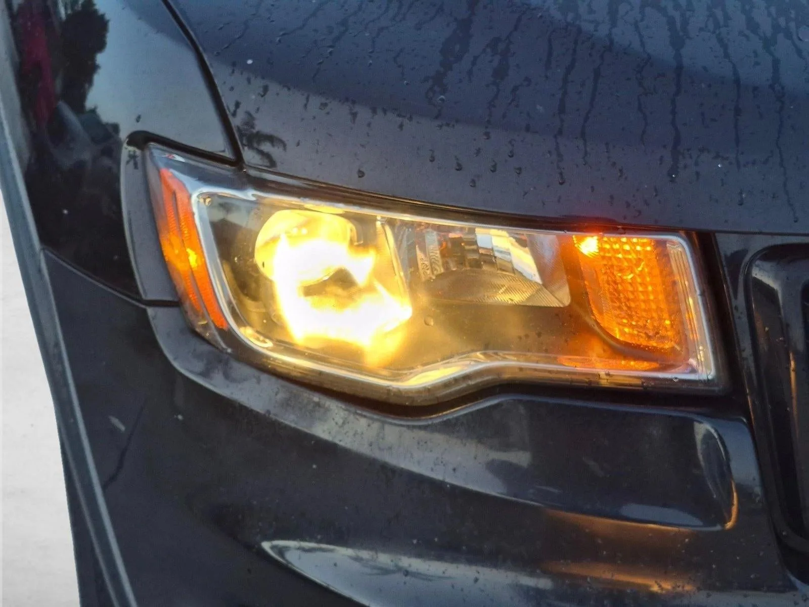 2019 Jeep Grand Cherokee Limited 4x2 photo 9