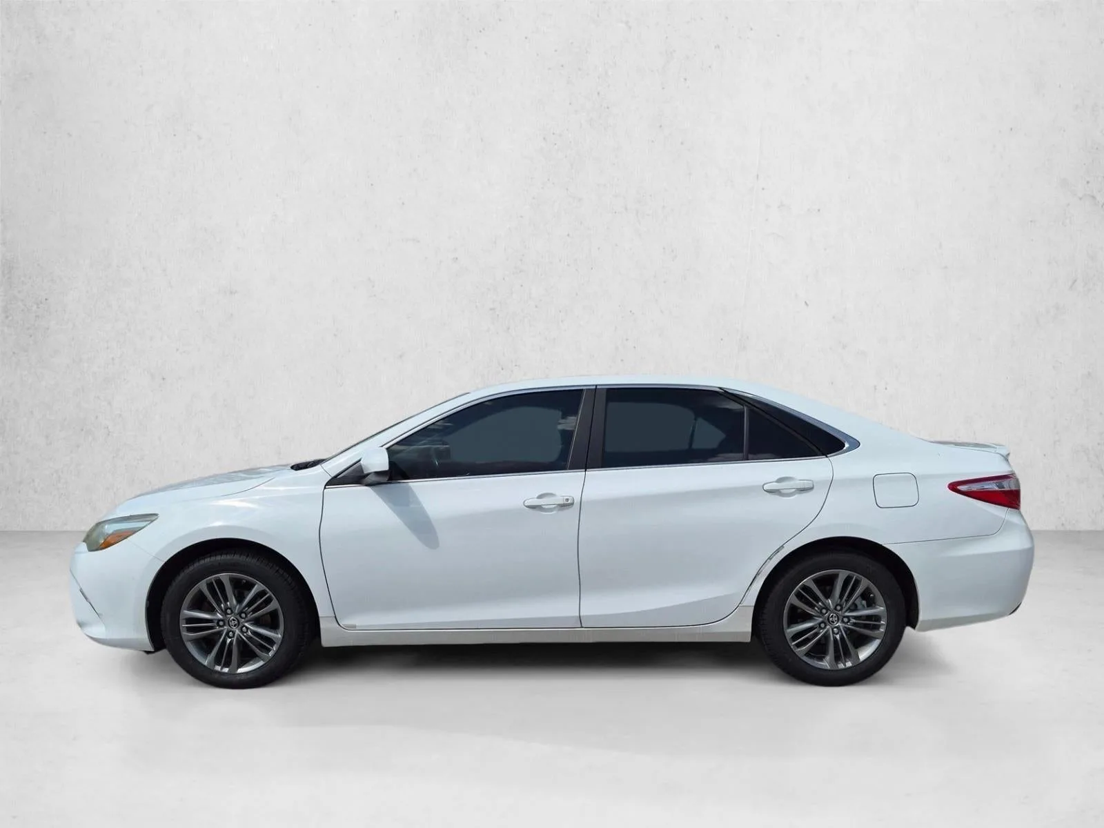 2016 Toyota Camry 4dr Sdn I4 Auto SE (SE) photo 9