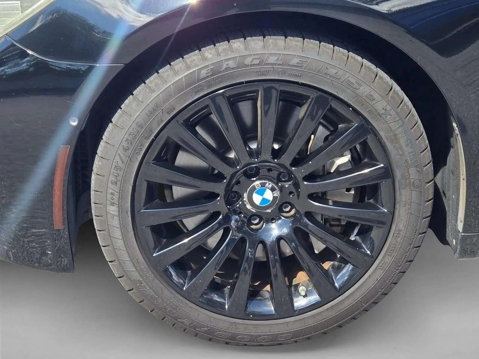 2013 BMW 750Li Sedan photo 9