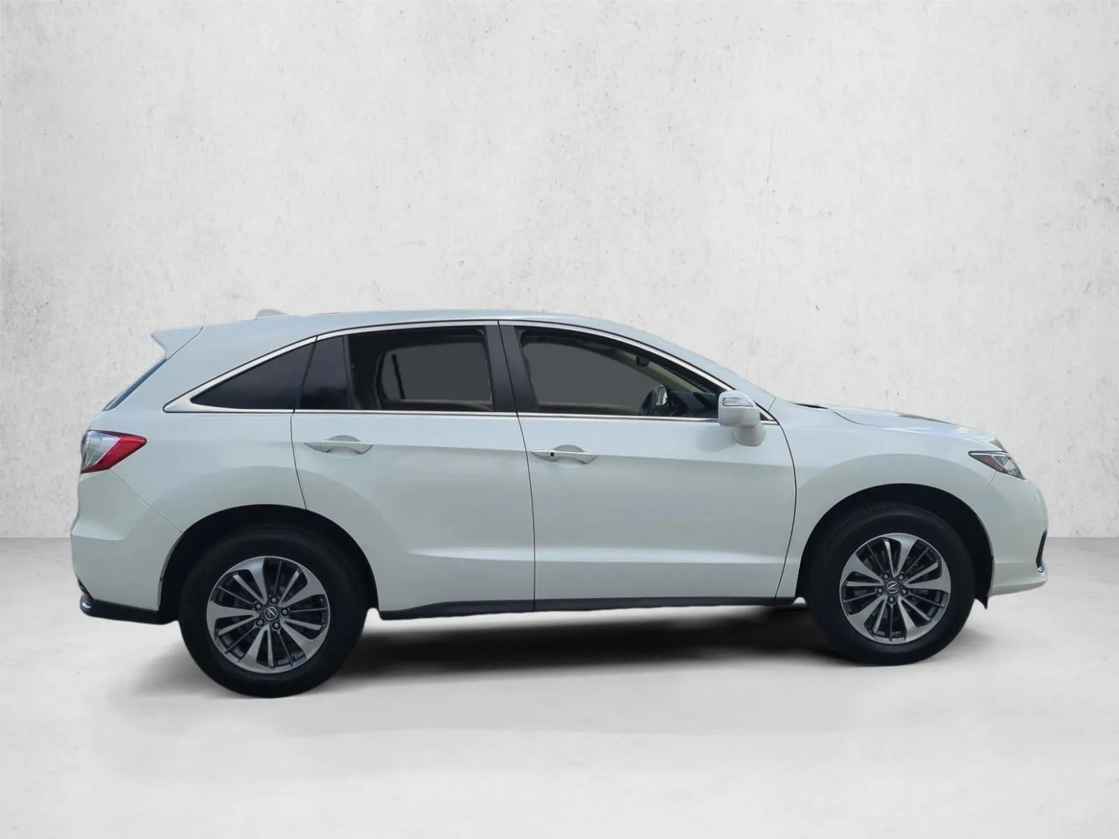 2017 Acura RDX FWD w/Advance Pkg photo 4