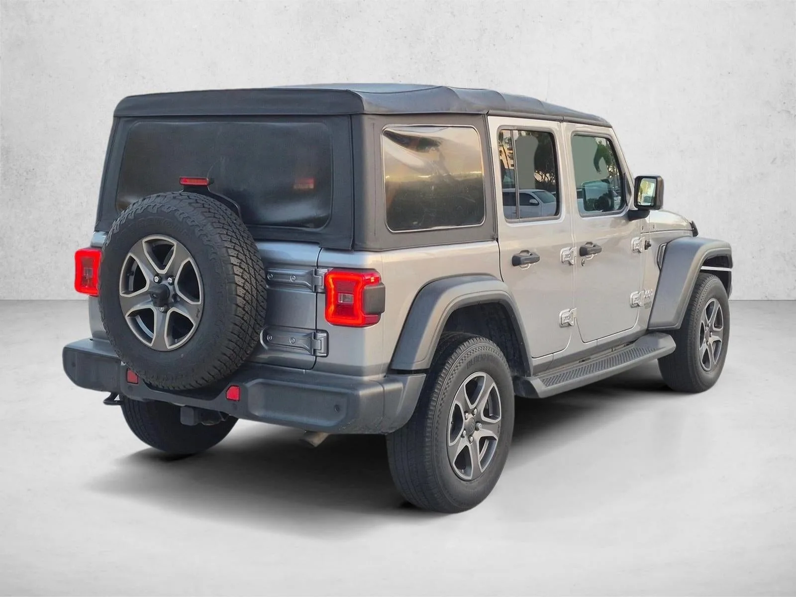 2018 Jeep Wrangler Unlimited Sport S 4x4 photo 5