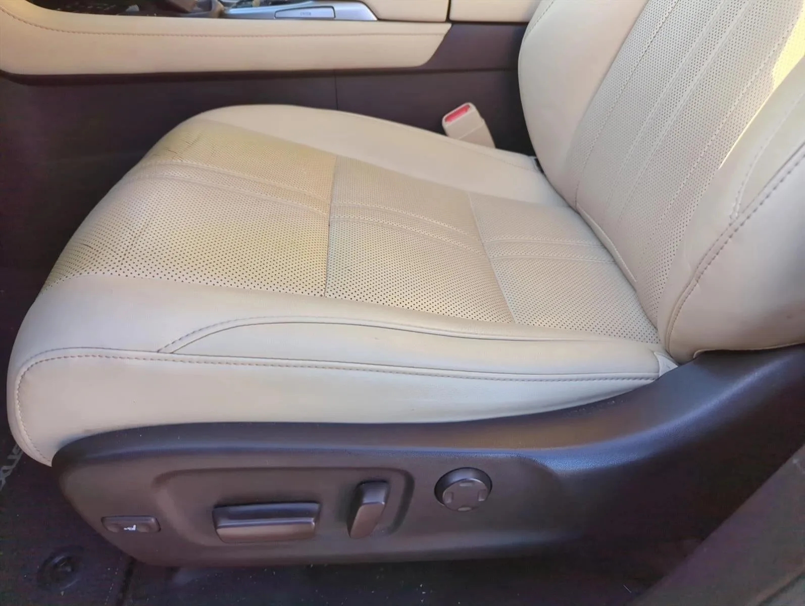 2016 Lexus RX 350 FWD 4dr photo 11