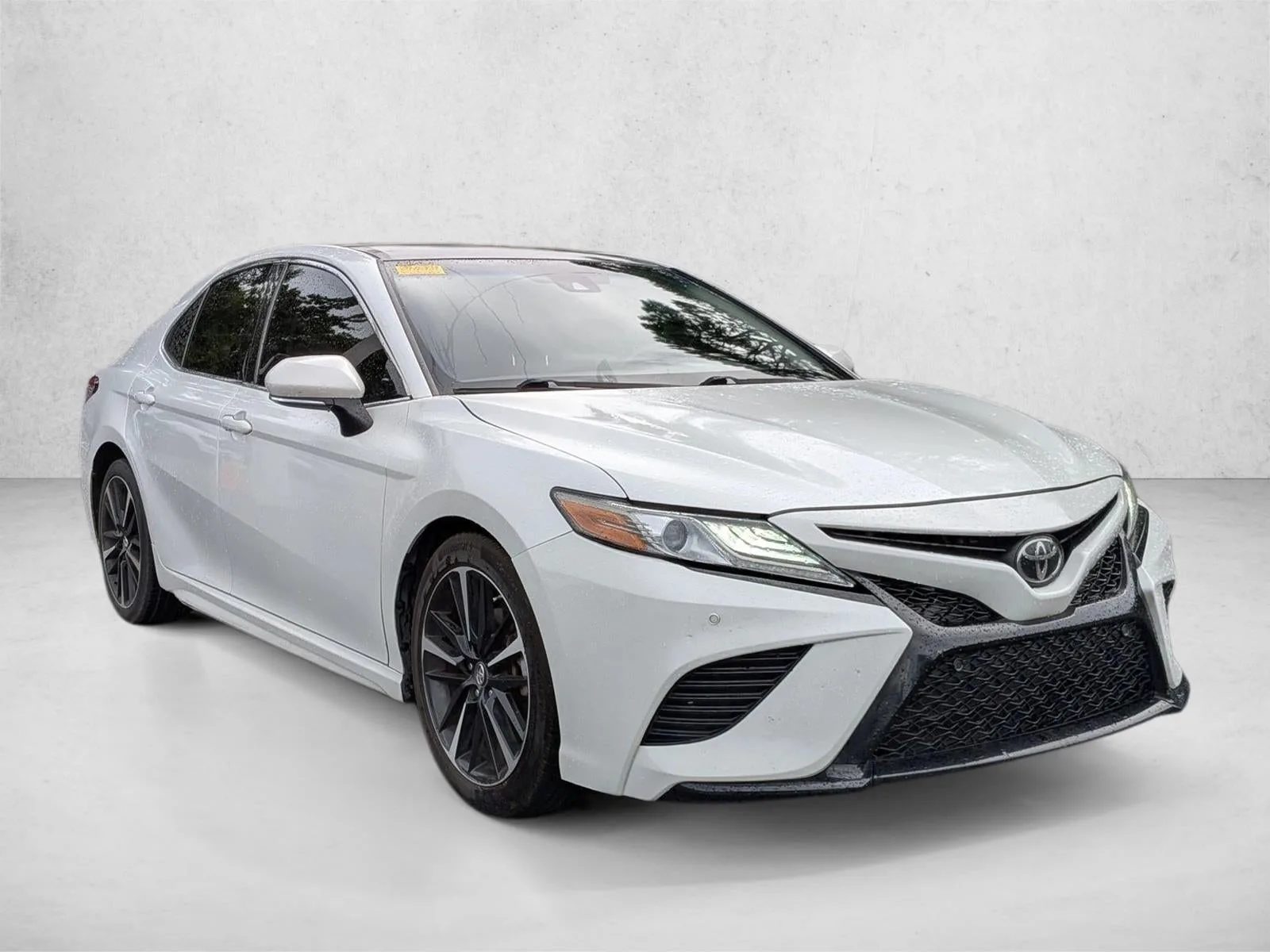 2018 Toyota Camry XSE Auto (Natl) photo 4