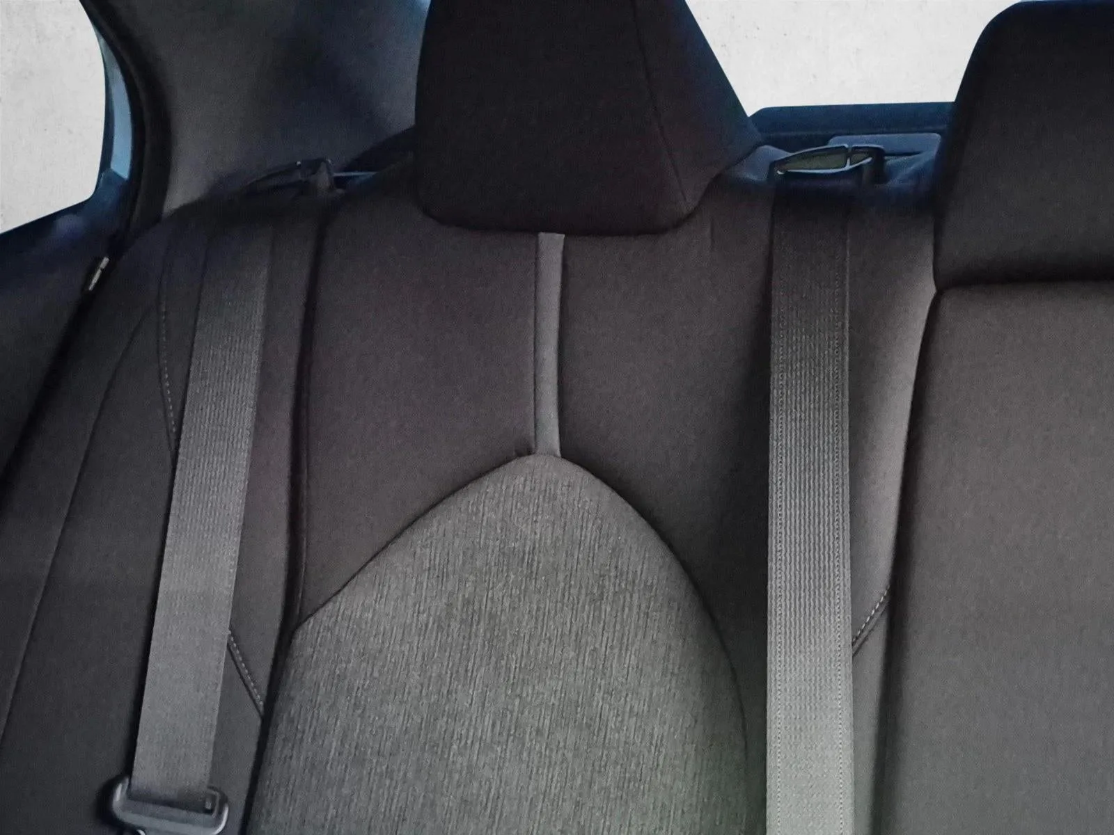 2022 Toyota Camry LE Auto (SE) photo 12