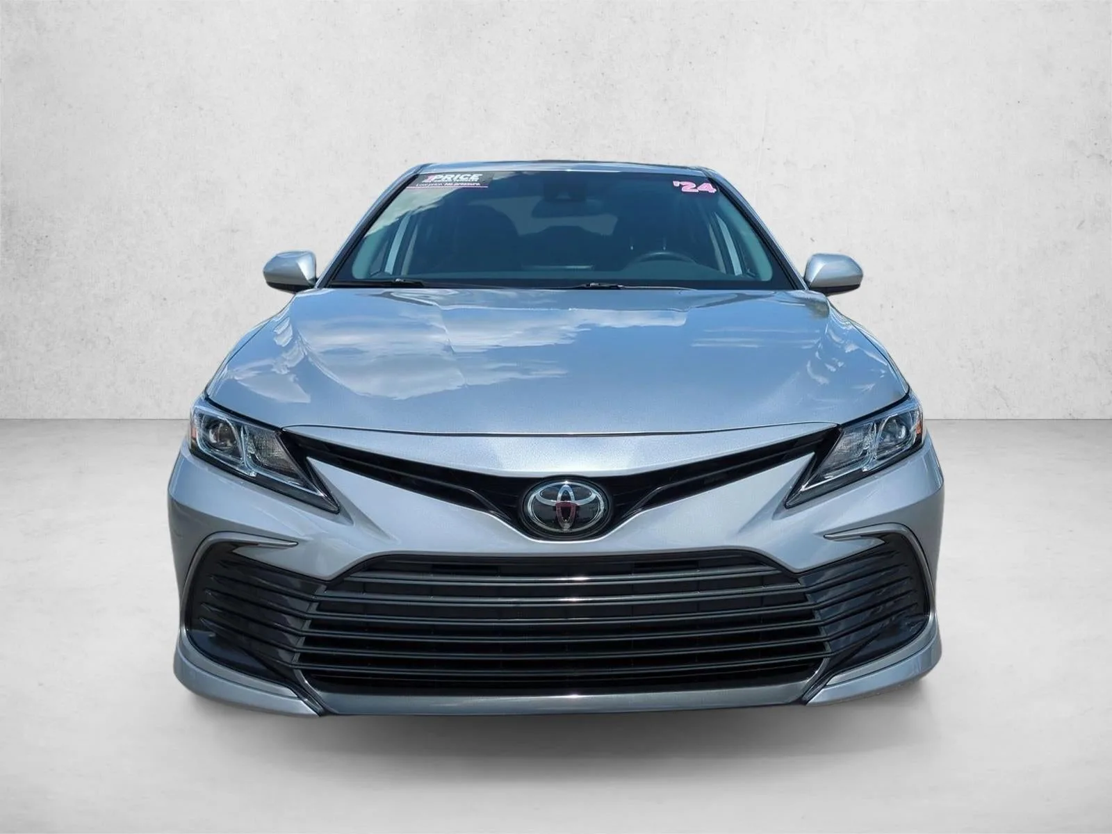 2024 Toyota Camry LE Auto (SE) photo 2