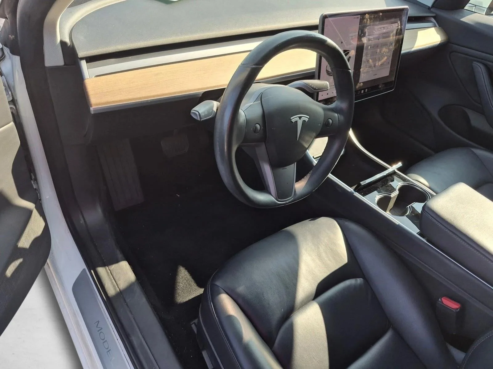 2019 Tesla Model 3 Standard Range photo 3