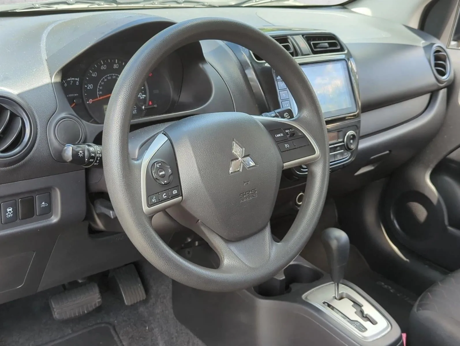 2024 Mitsubishi Mirage ES CVT photo 7