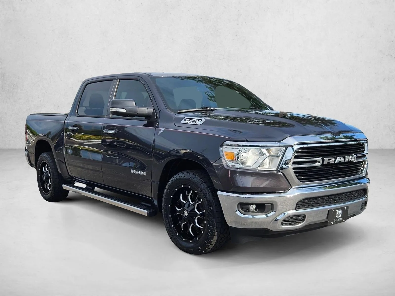 2019 RAM 1500 Big Horn/Lone Star 4x2 Crew Cab 5'7" Box photo 3
