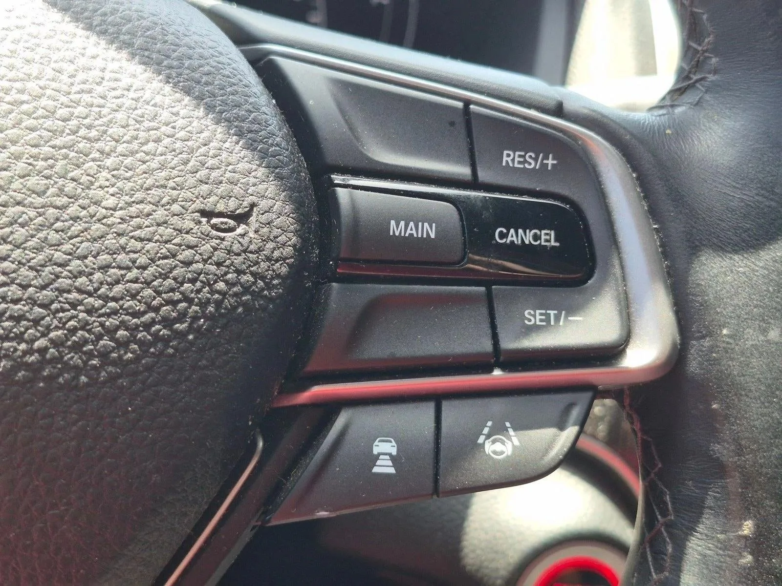 2018 Honda Accord Sport 2.0T photo 10