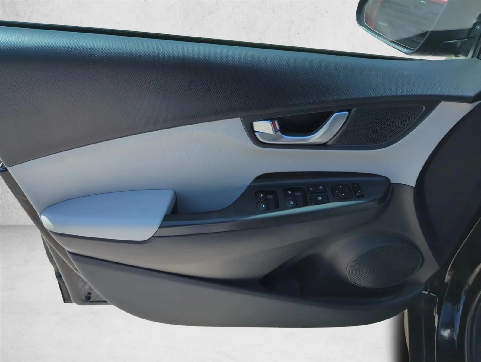2023 Hyundai KONA SEL Auto AWD photo 12