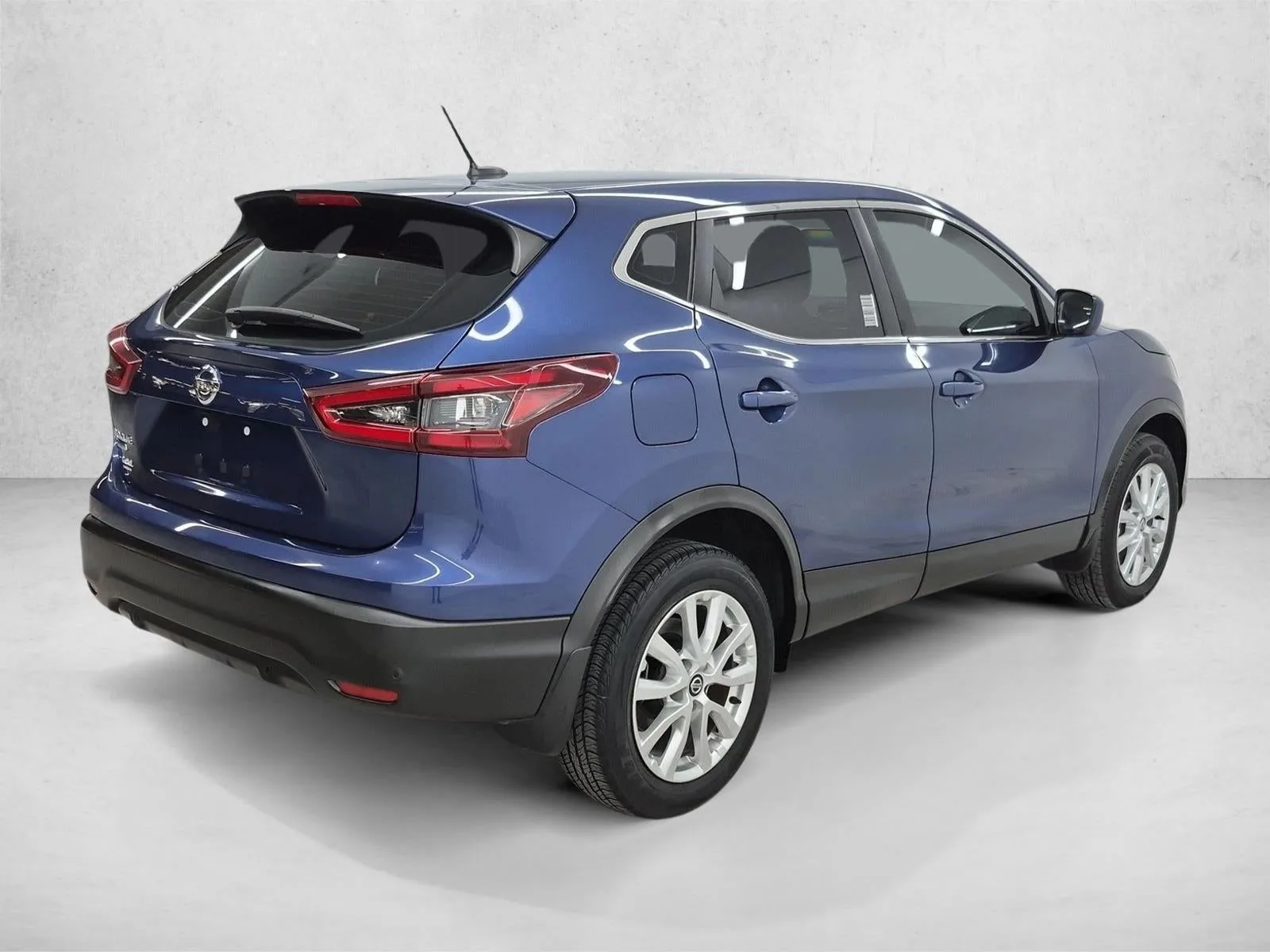 2020 Nissan Rogue Sport S photo 5