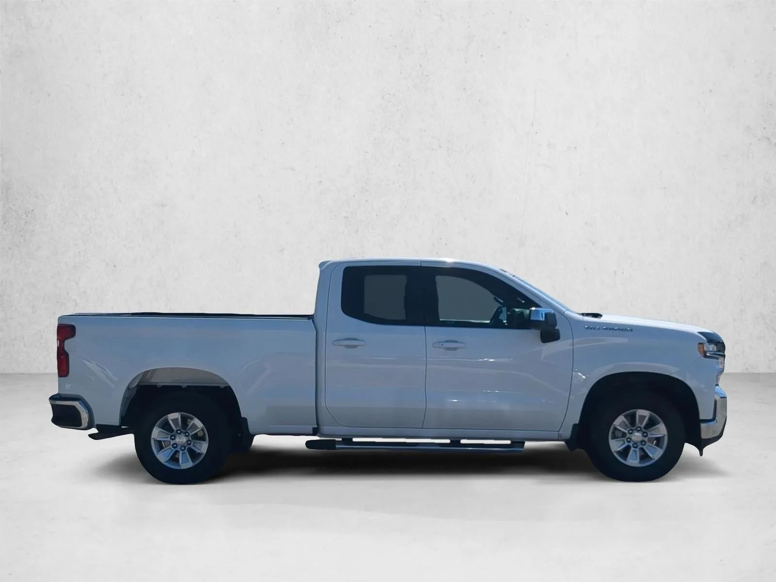 2020 Chevrolet Silverado 1500 LT photo 4