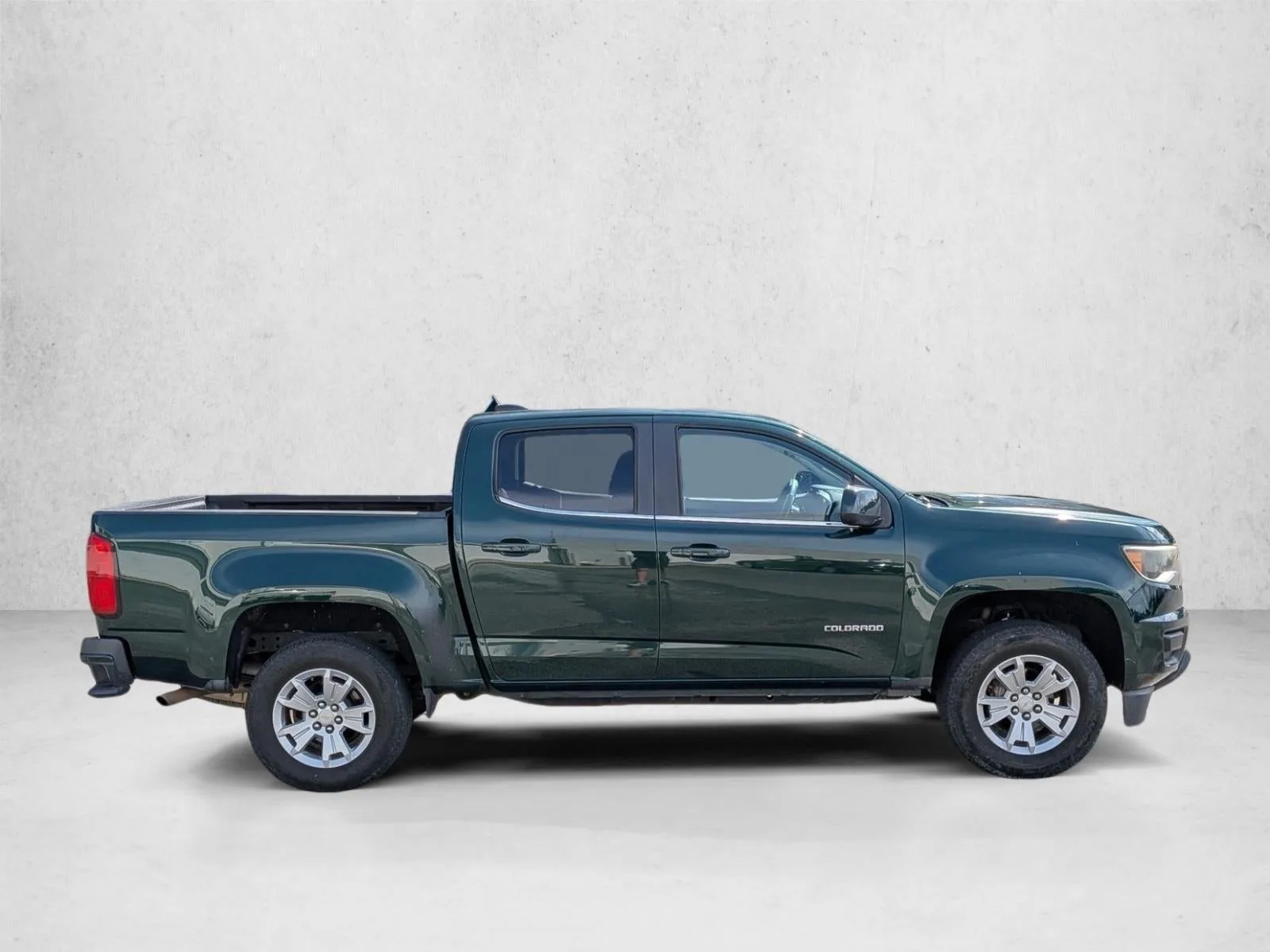 2016 Chevrolet Colorado Crew Cab Short Box 2-Wheel Drive LT photo 5