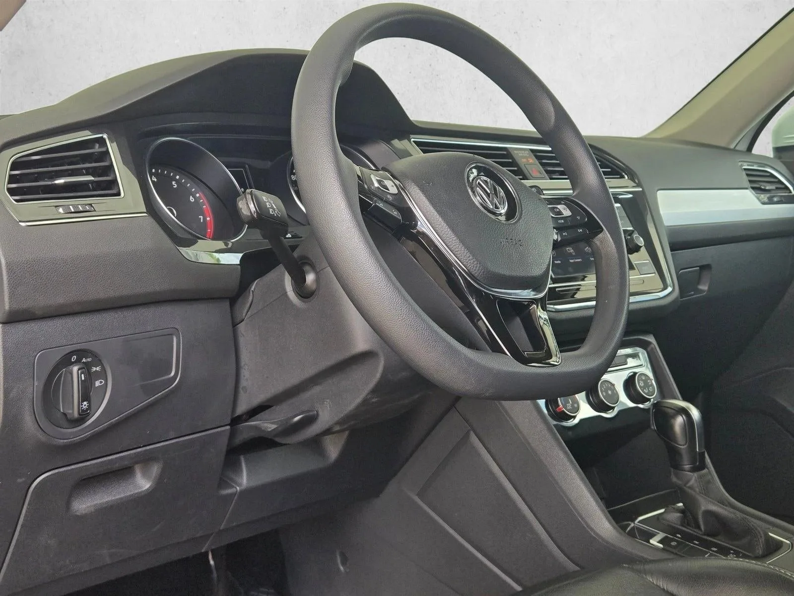2021 Volkswagen Tiguan 2.0T S FWD photo 10