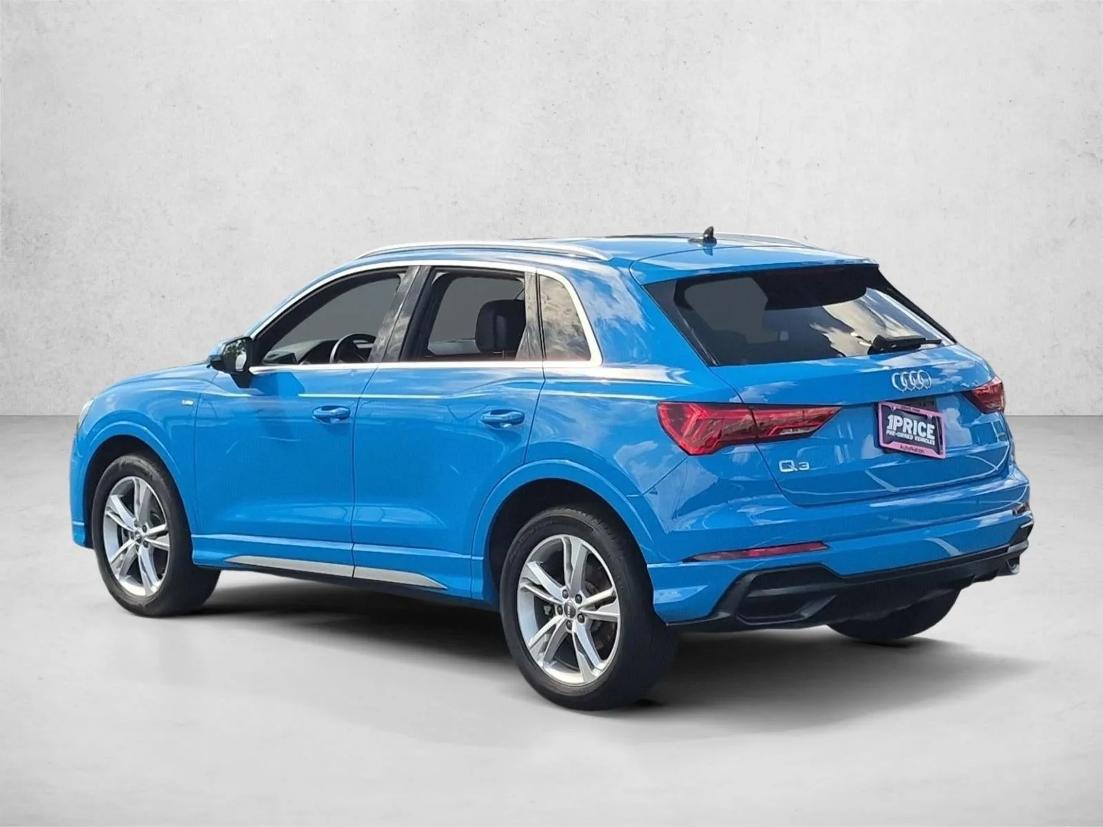2020 Audi Q3 Premium Plus 45 TFSI S line quattro Tiptronic photo 8