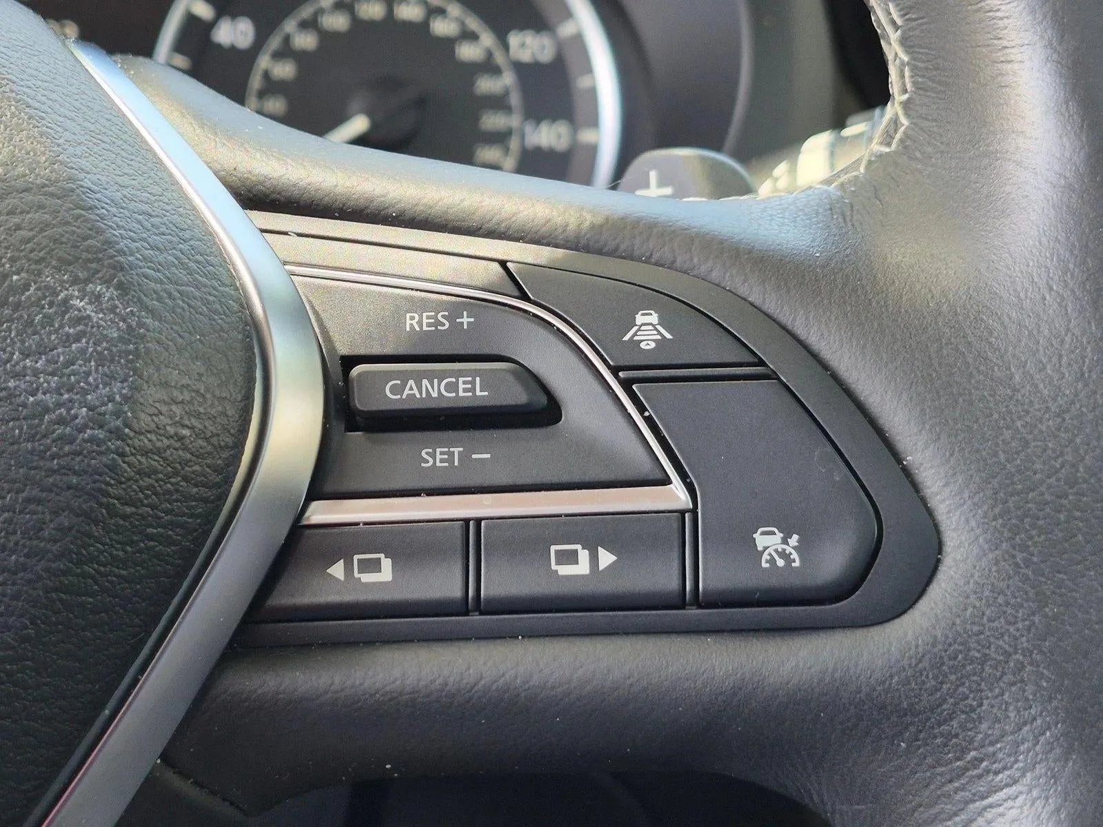2020 INFINITI QX50 ESSENTIAL FWD photo 12