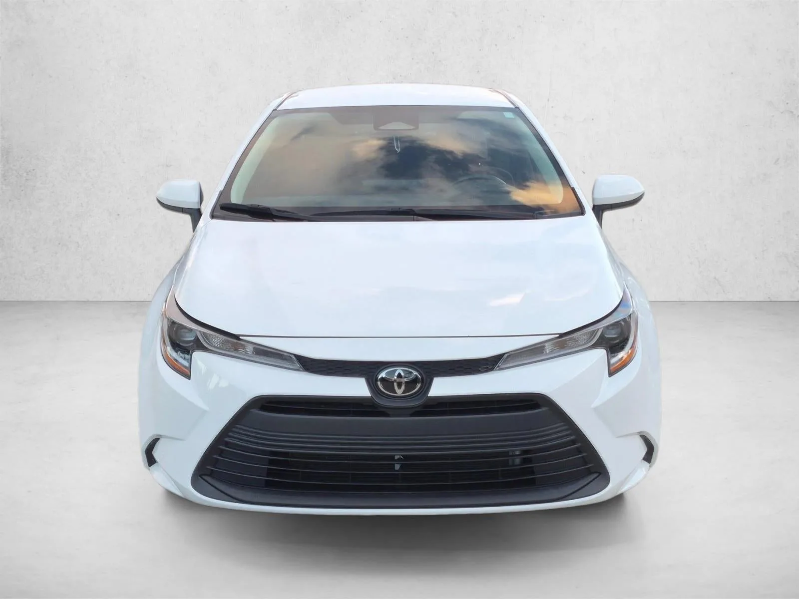 2024 Toyota Corolla LE CVT (Natl) photo 2
