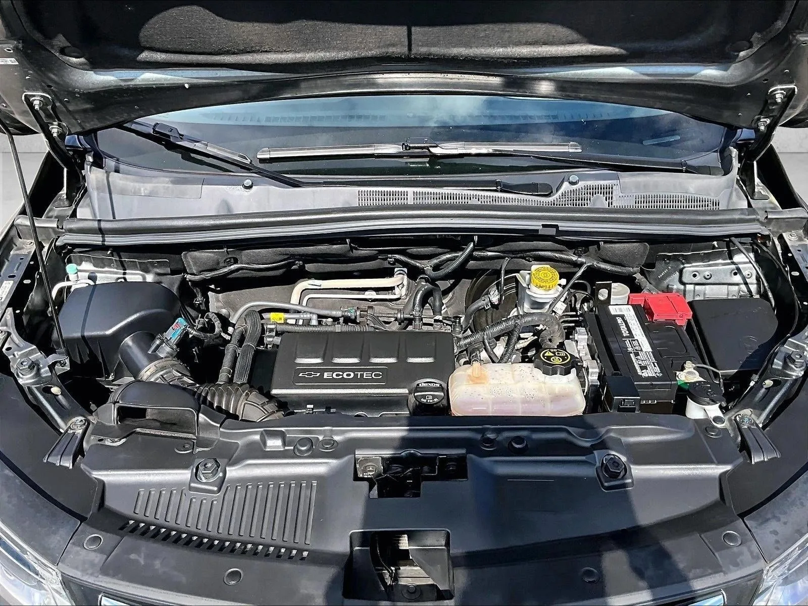 2020 Chevrolet Trax LS photo 11