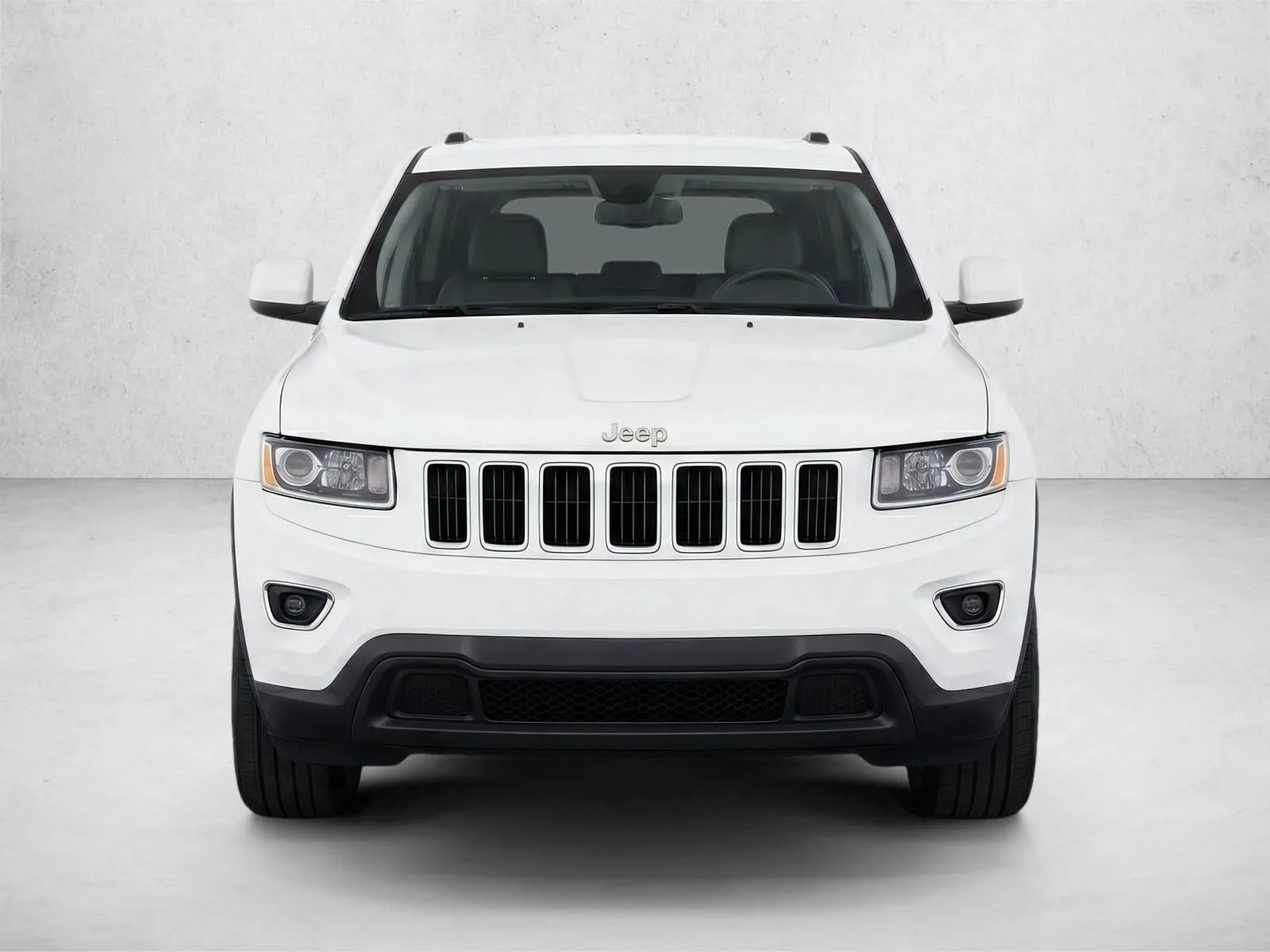 2014 Jeep Grand Cherokee RWD 4dr Laredo photo 2