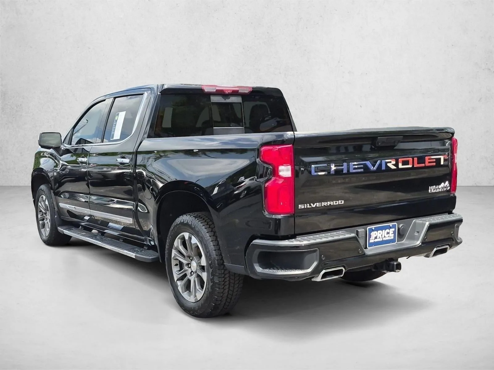 2024 Chevrolet Silverado 1500 High Country photo 8