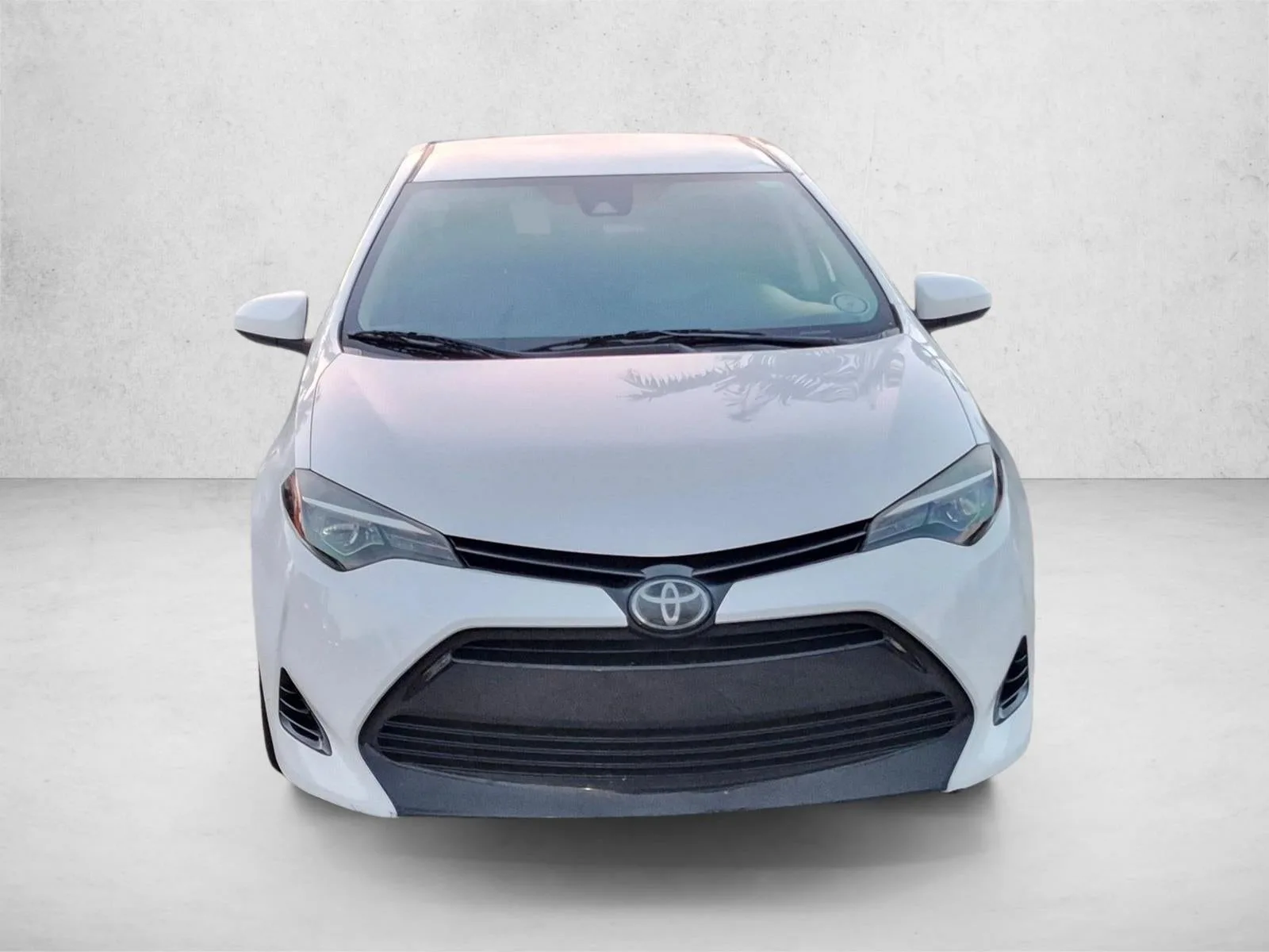 2019 Toyota Corolla LE CVT (Natl) photo 2
