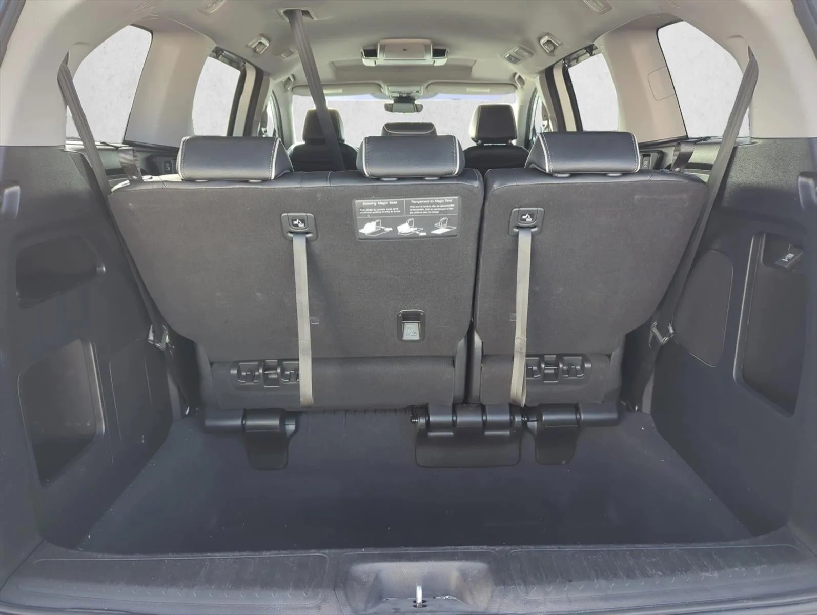 2022 Honda Odyssey Elite Auto photo 10