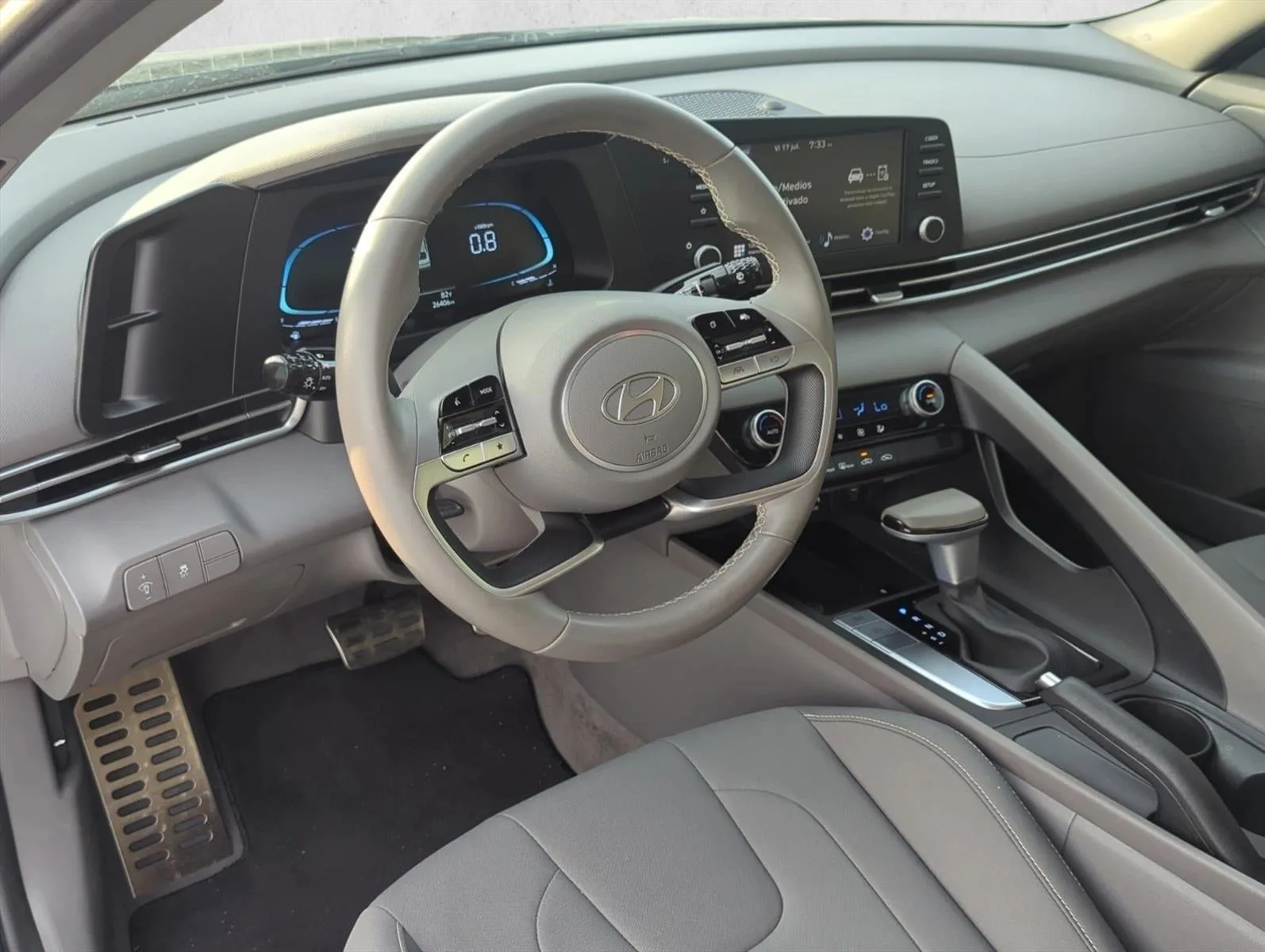 2025 Hyundai ELANTRA SEL Sport IVT photo 9