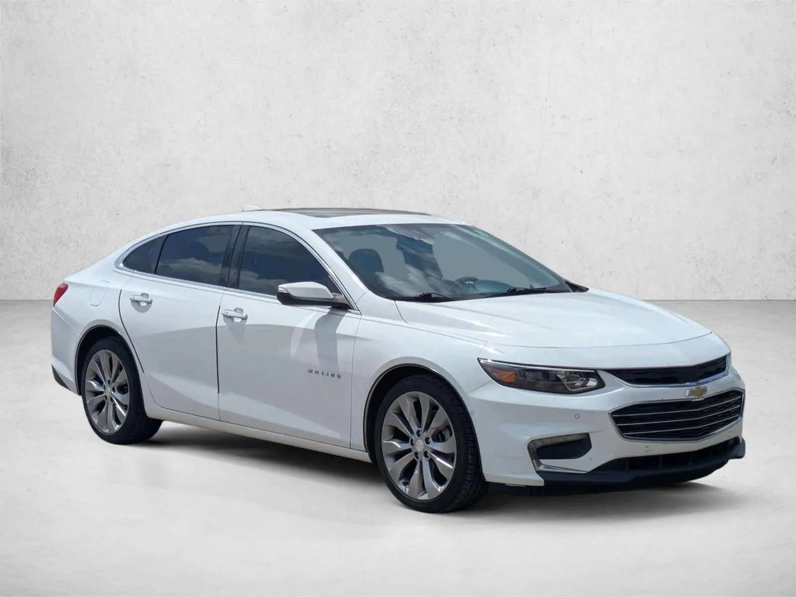 2017 Chevrolet Malibu Premier photo 3