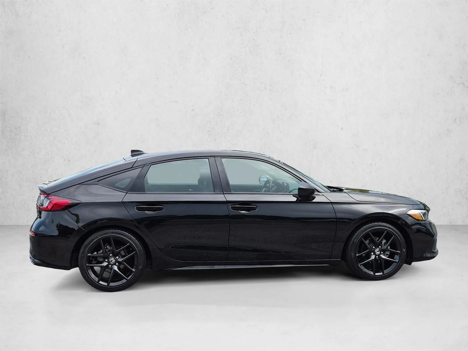 2023 Honda Civic Hatchback Sport CVT photo 4