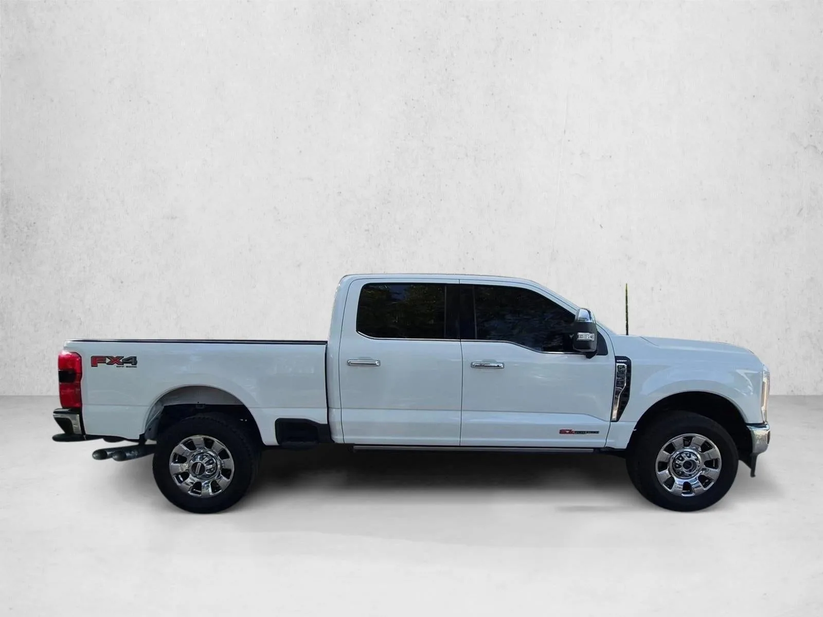 2024 Ford F-350 Lariat photo 4