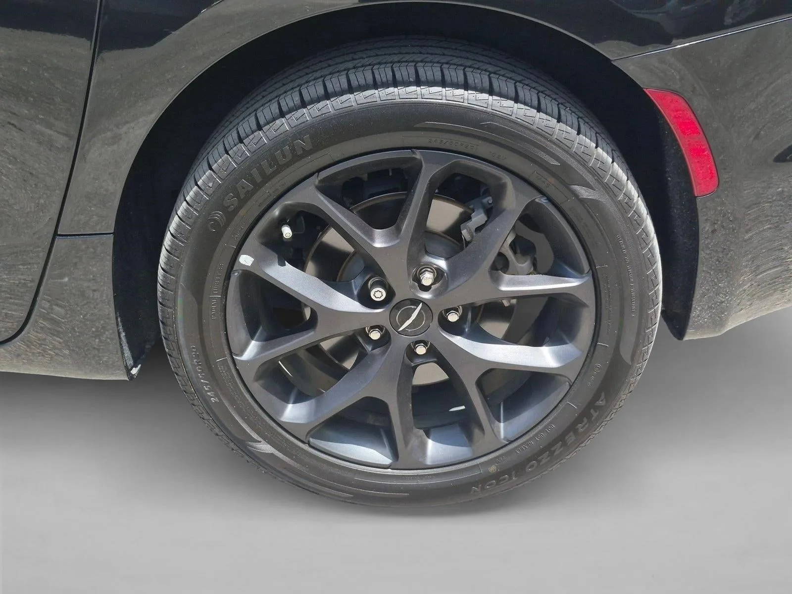 2023 Chrysler Pacifica Touring L AWD photo 7