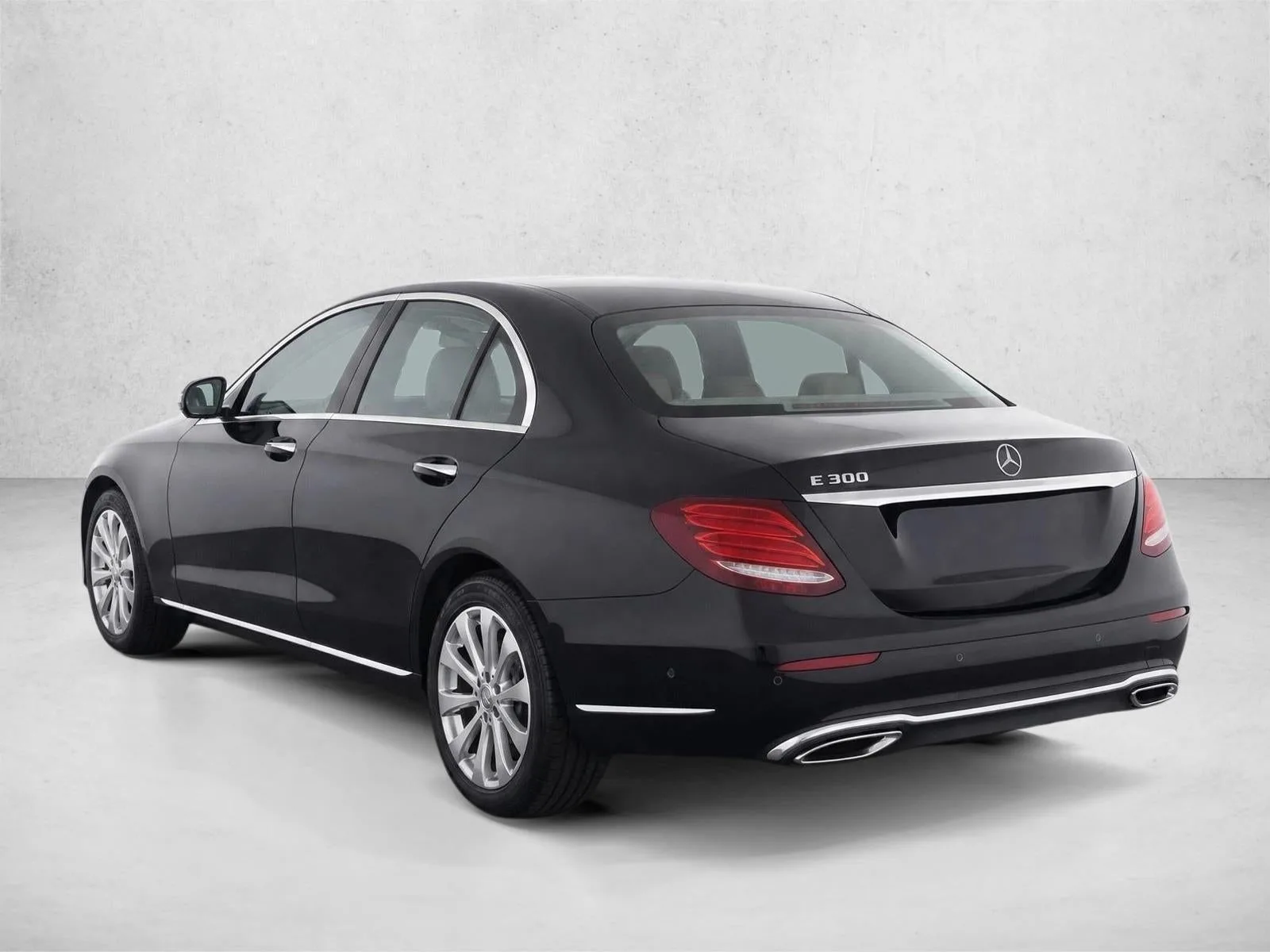 2017 Mercedes-Benz E-Class E 300 Luxury RWD Sedan photo 5