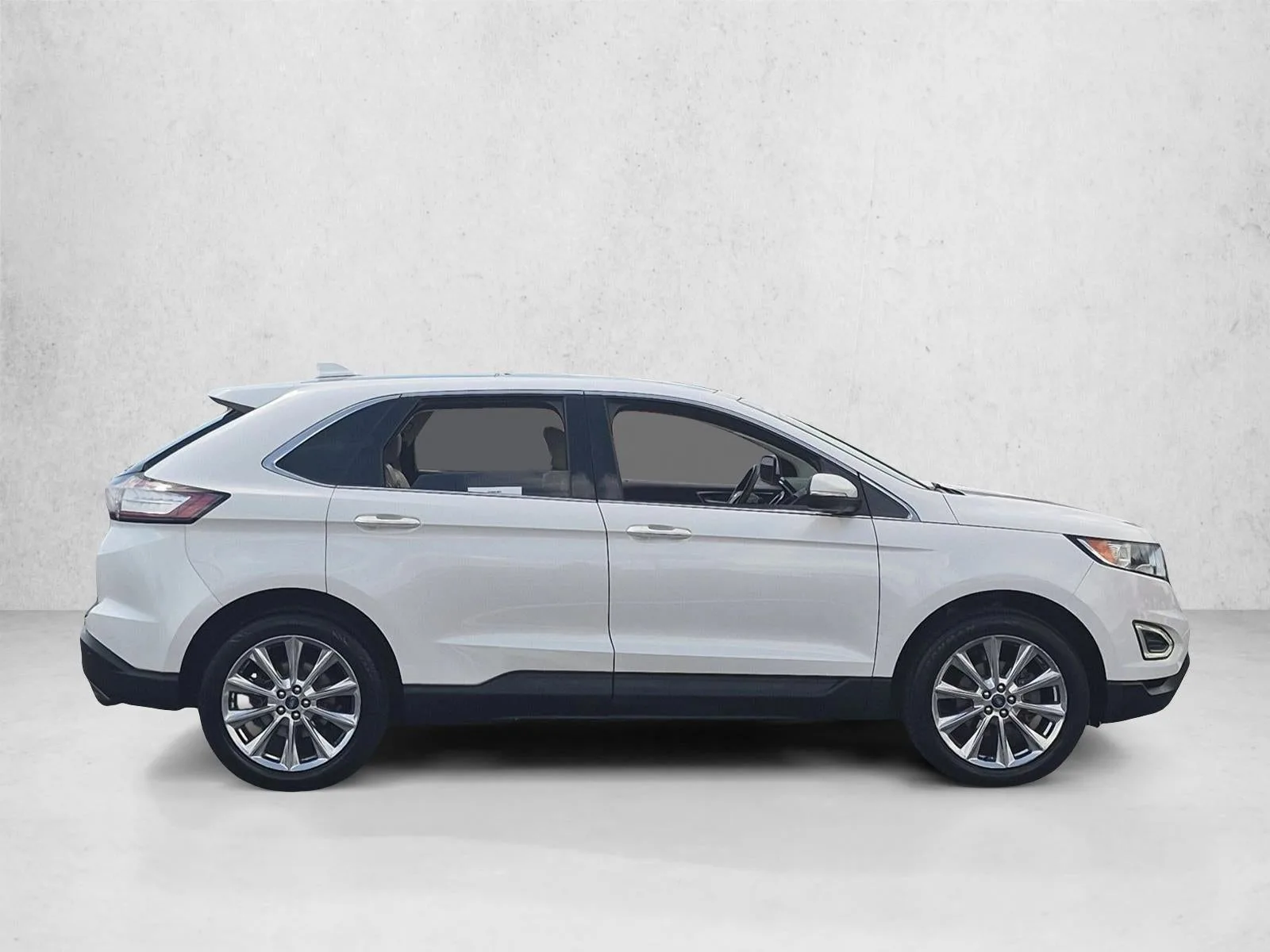 2018 Ford Edge Titanium photo 4
