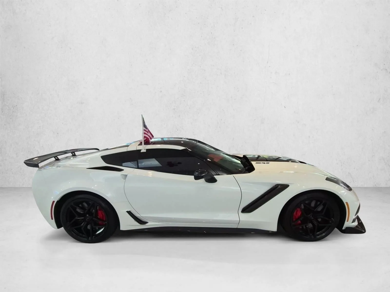 2019 Chevrolet Corvette ZR1 ZR1 3ZR photo 3