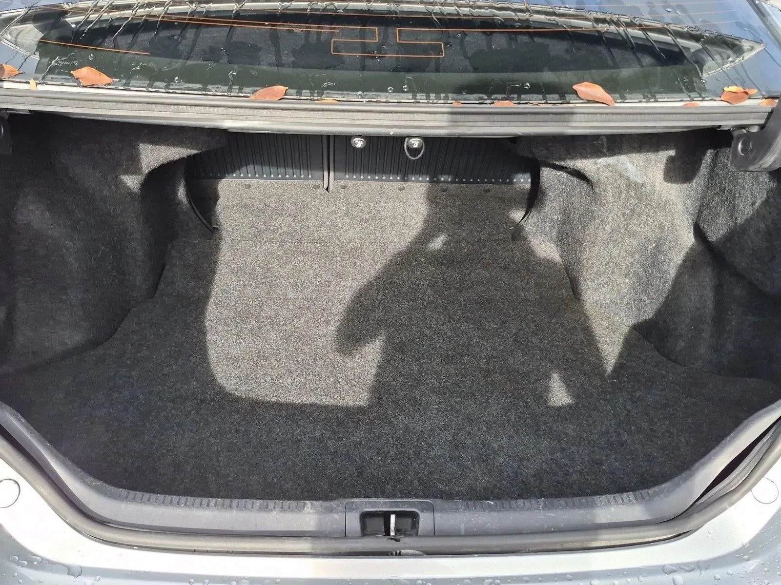 2015 Toyota Camry XLE photo 6