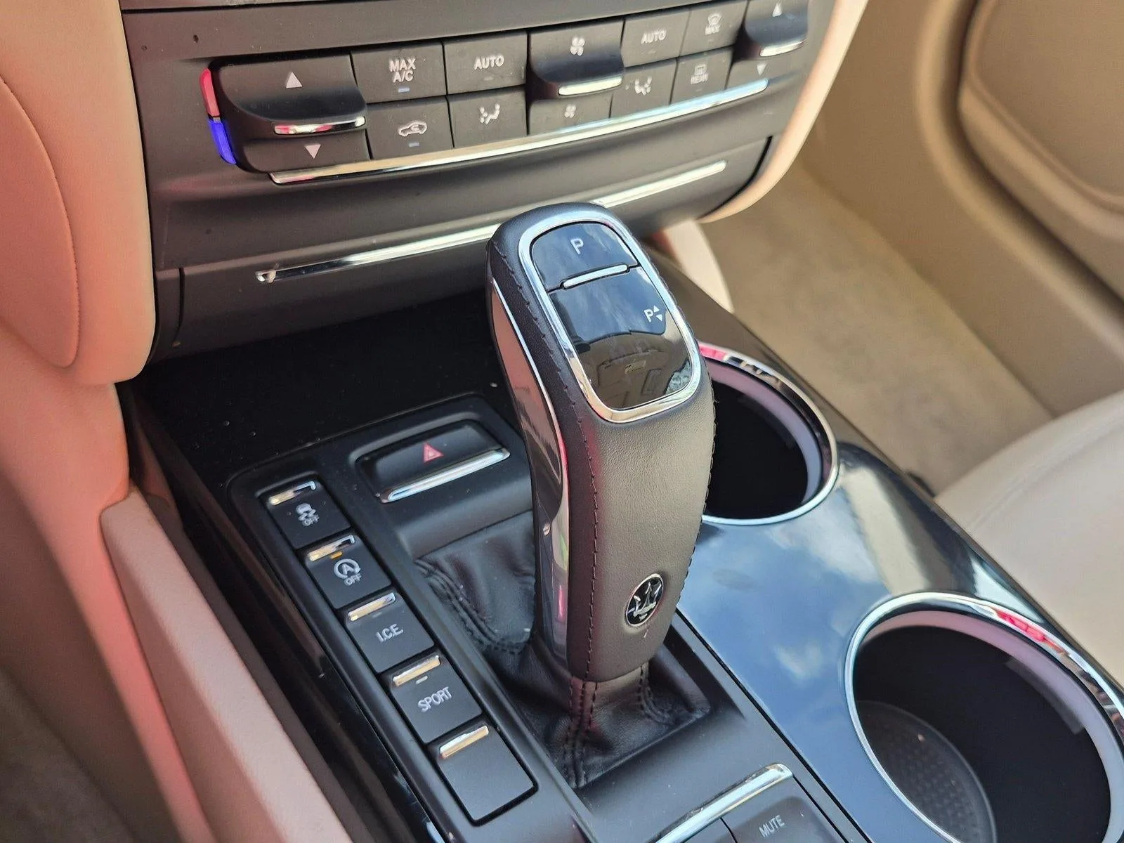 2022 Maserati Ghibli Modena photo 5
