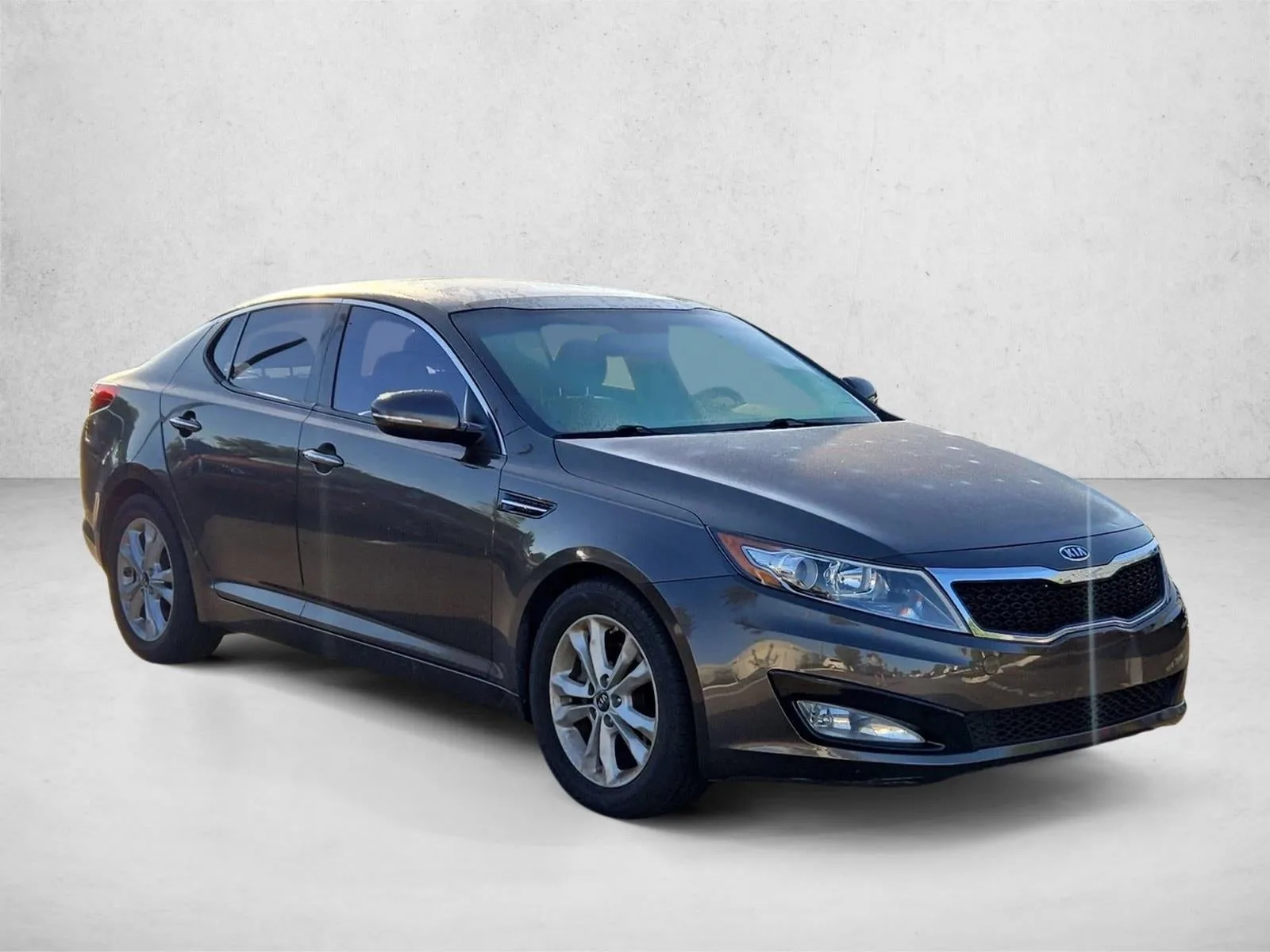 2011 Kia Optima EX photo 3