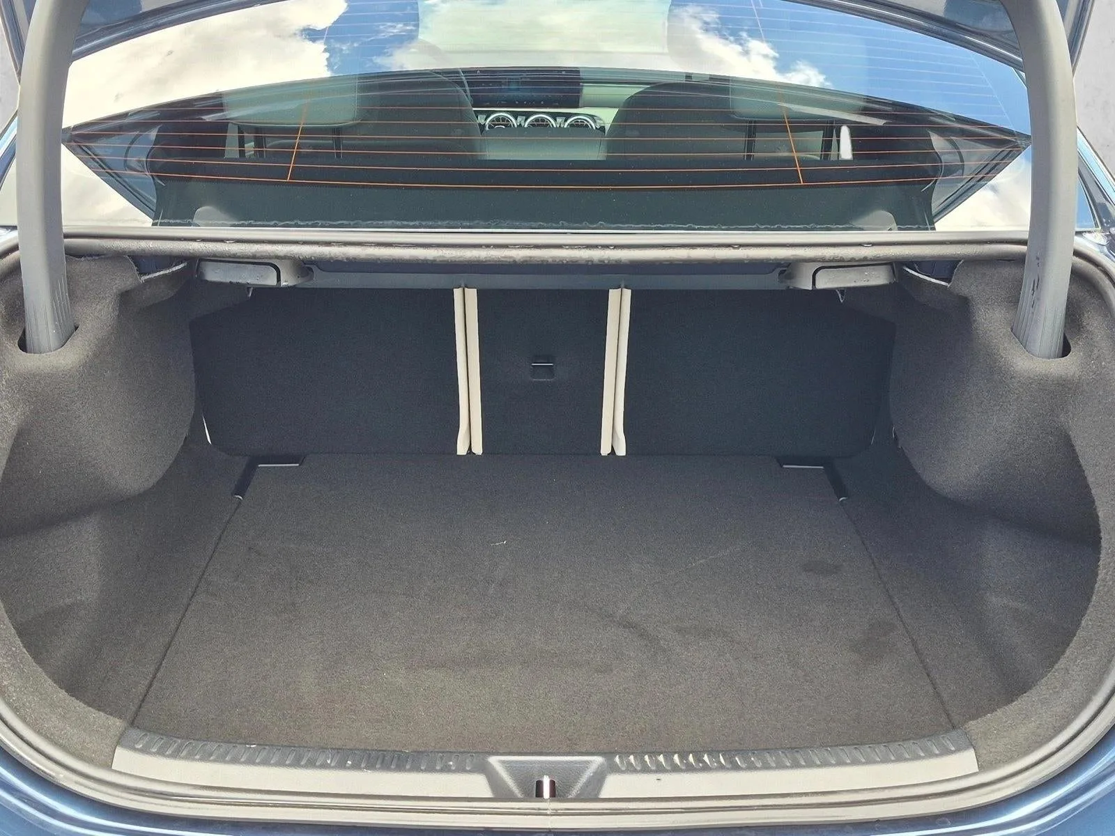 2021 Mercedes-Benz A-Class A 220 Sedan photo 7