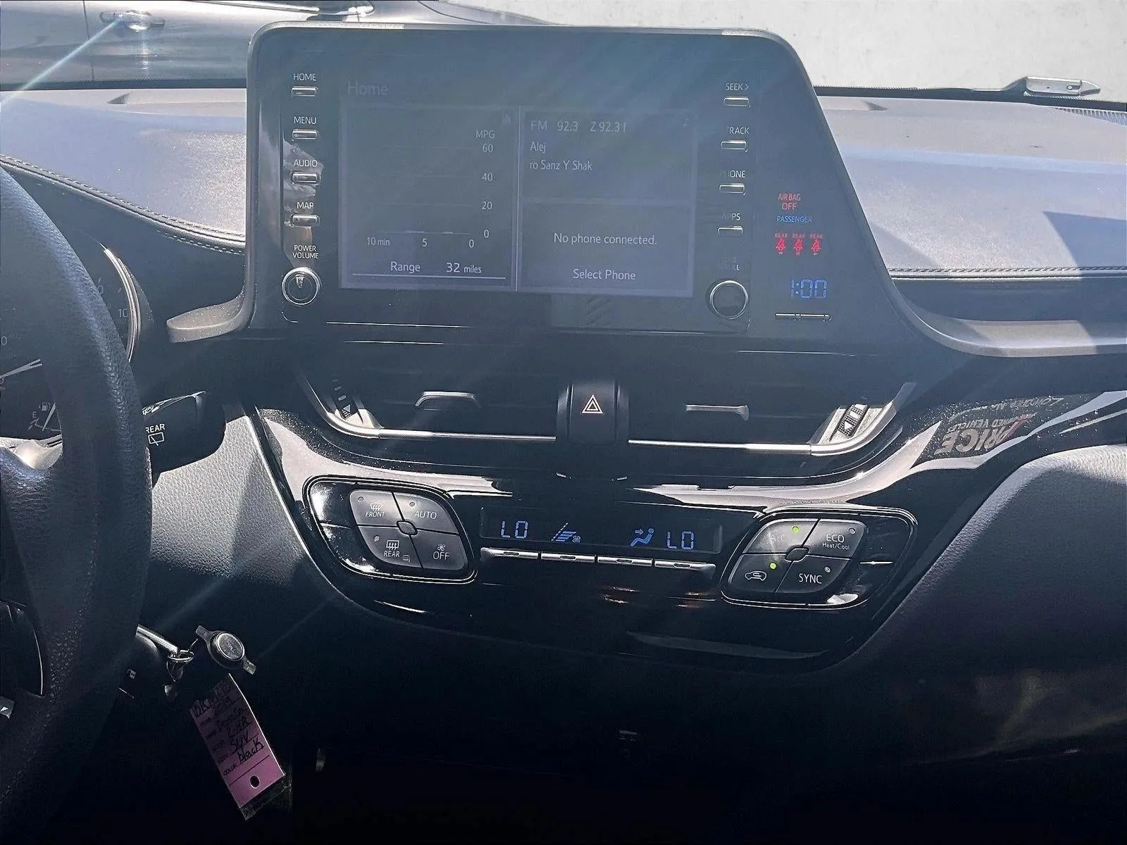 2019 Toyota C-HR LE photo 8