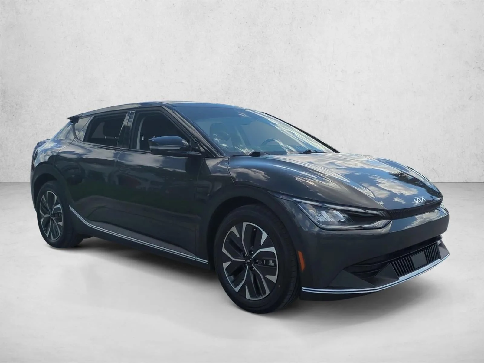 2022 Kia EV6 Light RWD photo 3
