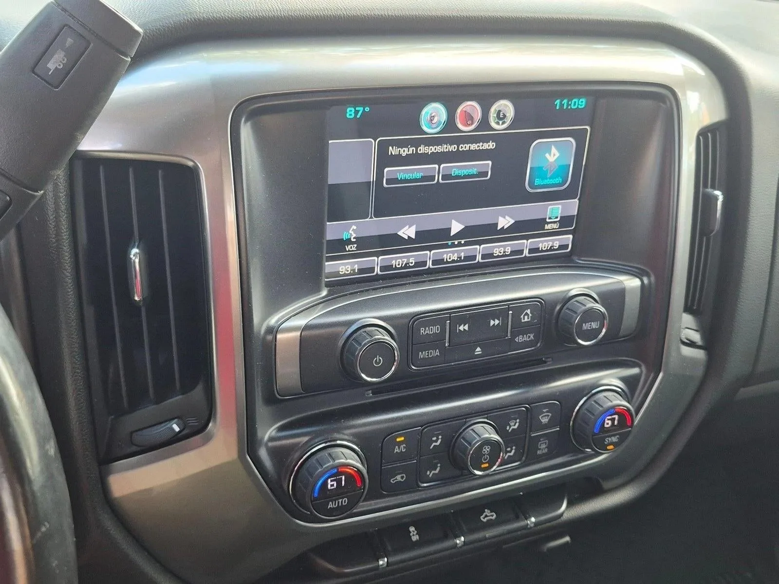 2016 Chevrolet Silverado 1500 LT photo 7