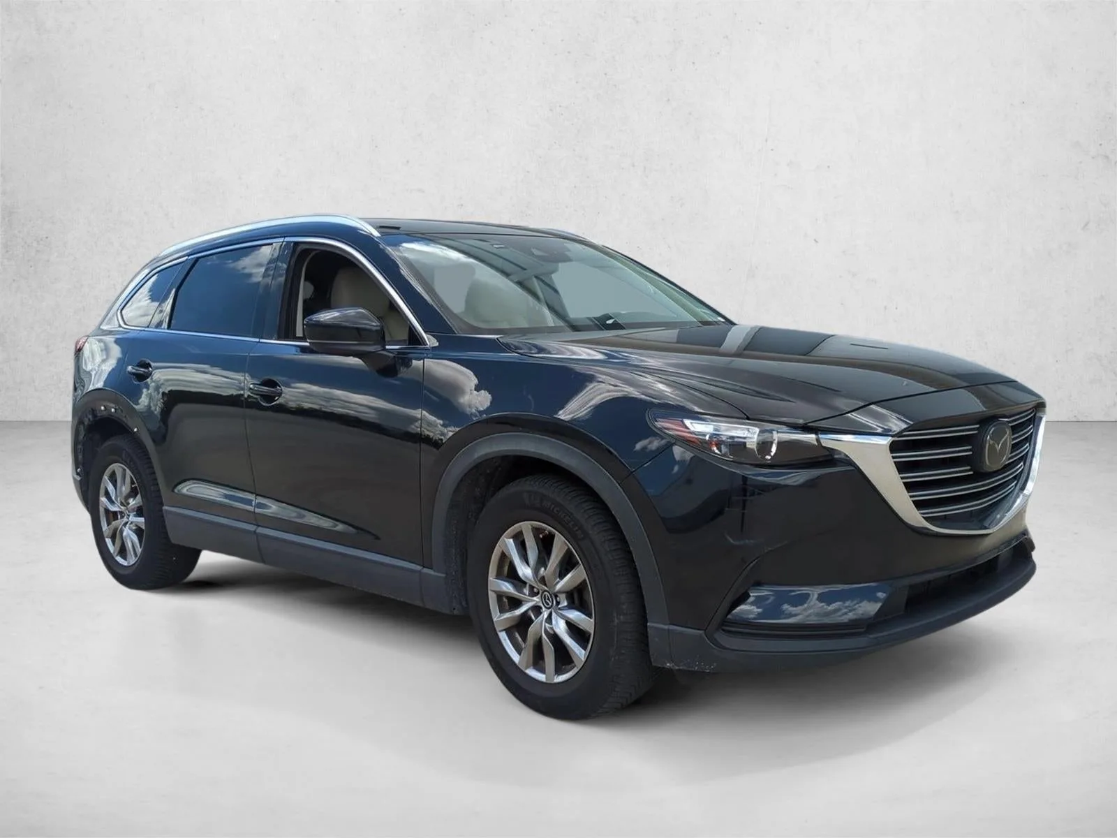 2018 Mazda CX-9 Touring FWD photo 3