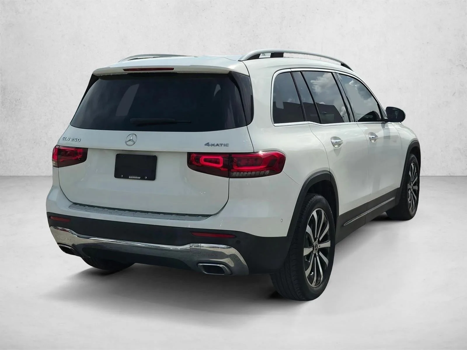 2022 Mercedes-Benz GLB GLB 250 4MATIC® SUV photo 5